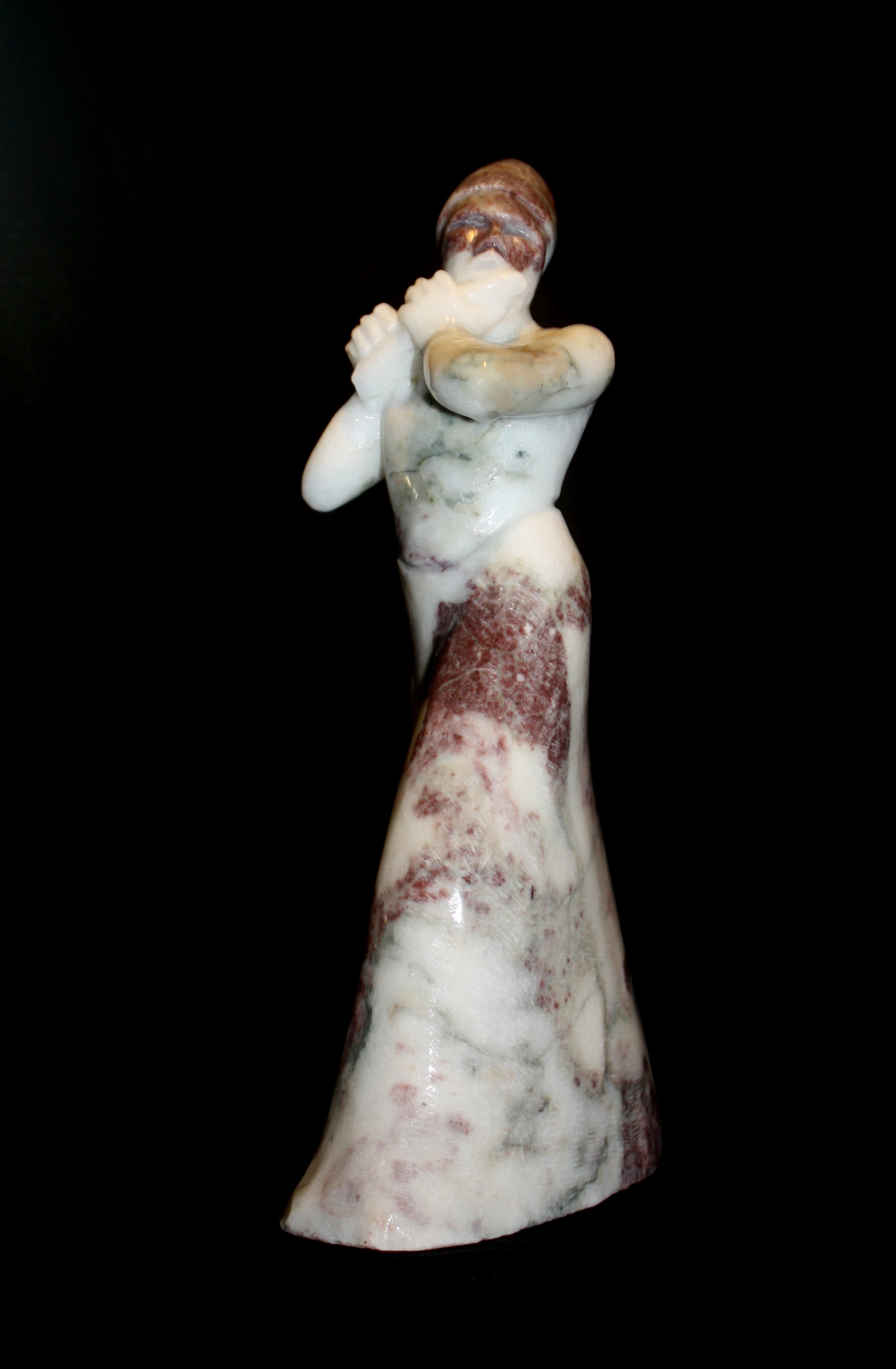 Le flûtiste, sculpture sur pierre, marbre, personnage,
