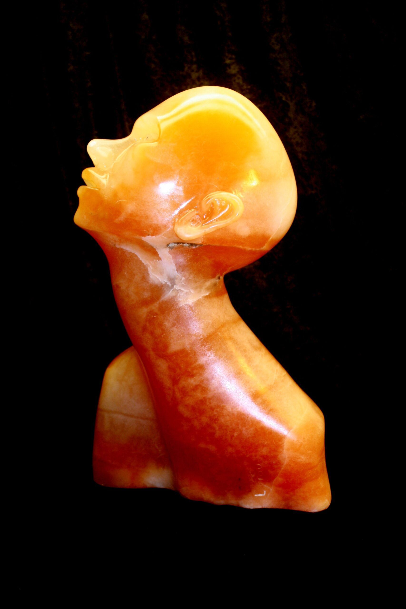 Fukushima, sculpture sur pierre, albâtre, personnage